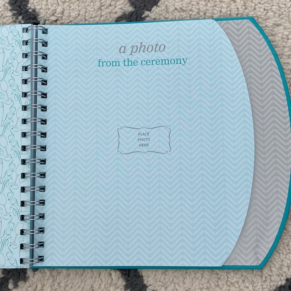 💜 5/$30 Sale: Bride to be Journal and Diamond Pens - Picture 7 of 8